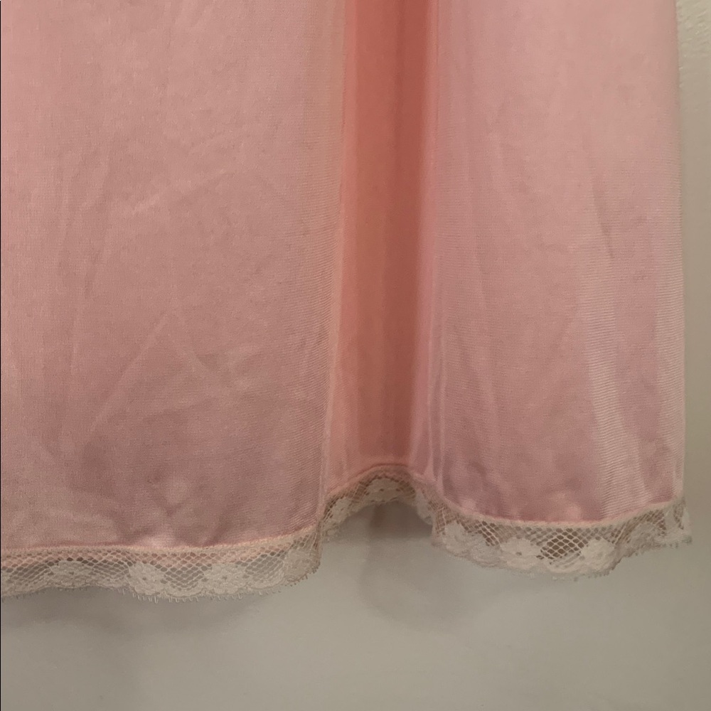 VINTAGE Pink Lace Trim Nightgown - Picture 7 of 7